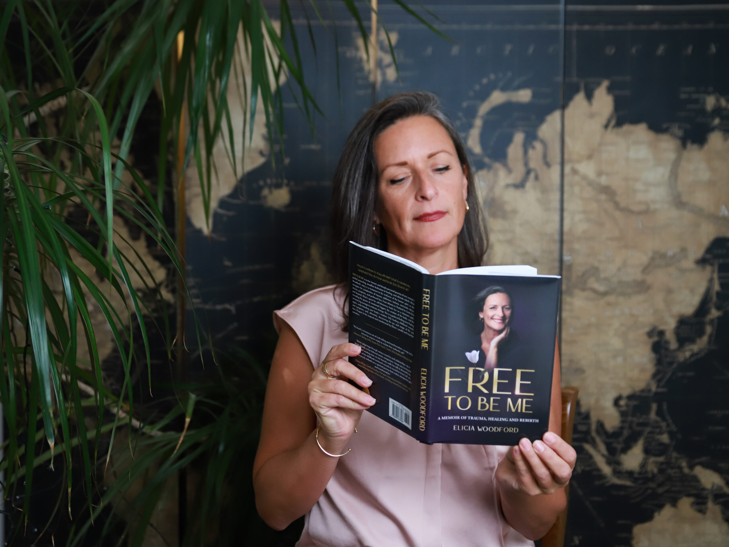 Elicia Woodford Free To Be Me A Memoir of Trauma Healing and Rebirth