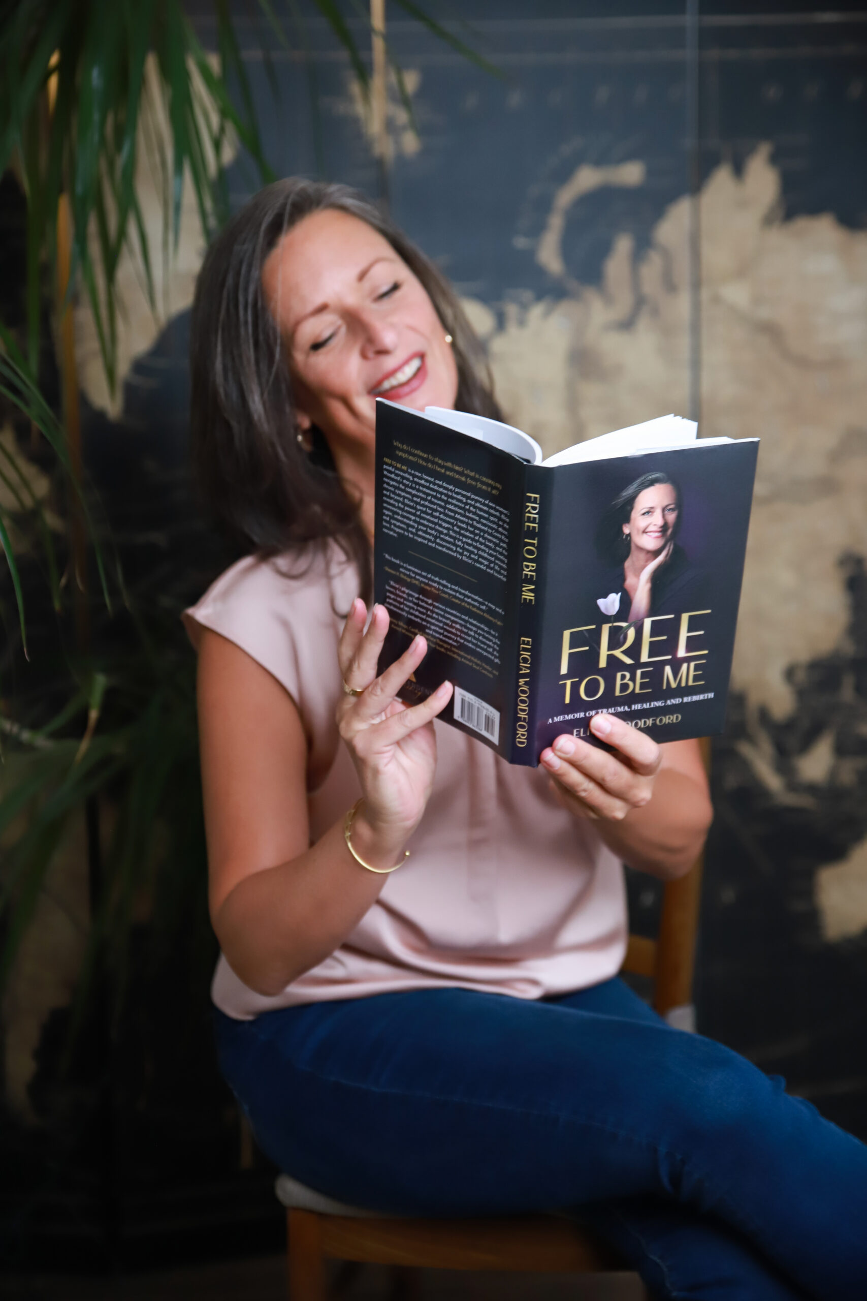 Free To Be Me memoir by Elicia Woodford, a transformative shamanic healing adventure.